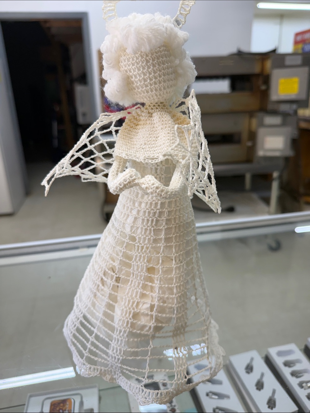 Handcrafted Cream Crochet Angel Figurine - Delicate Home Accent vintage tree top